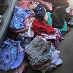 Lot of 6 month baby girl clothes EUC